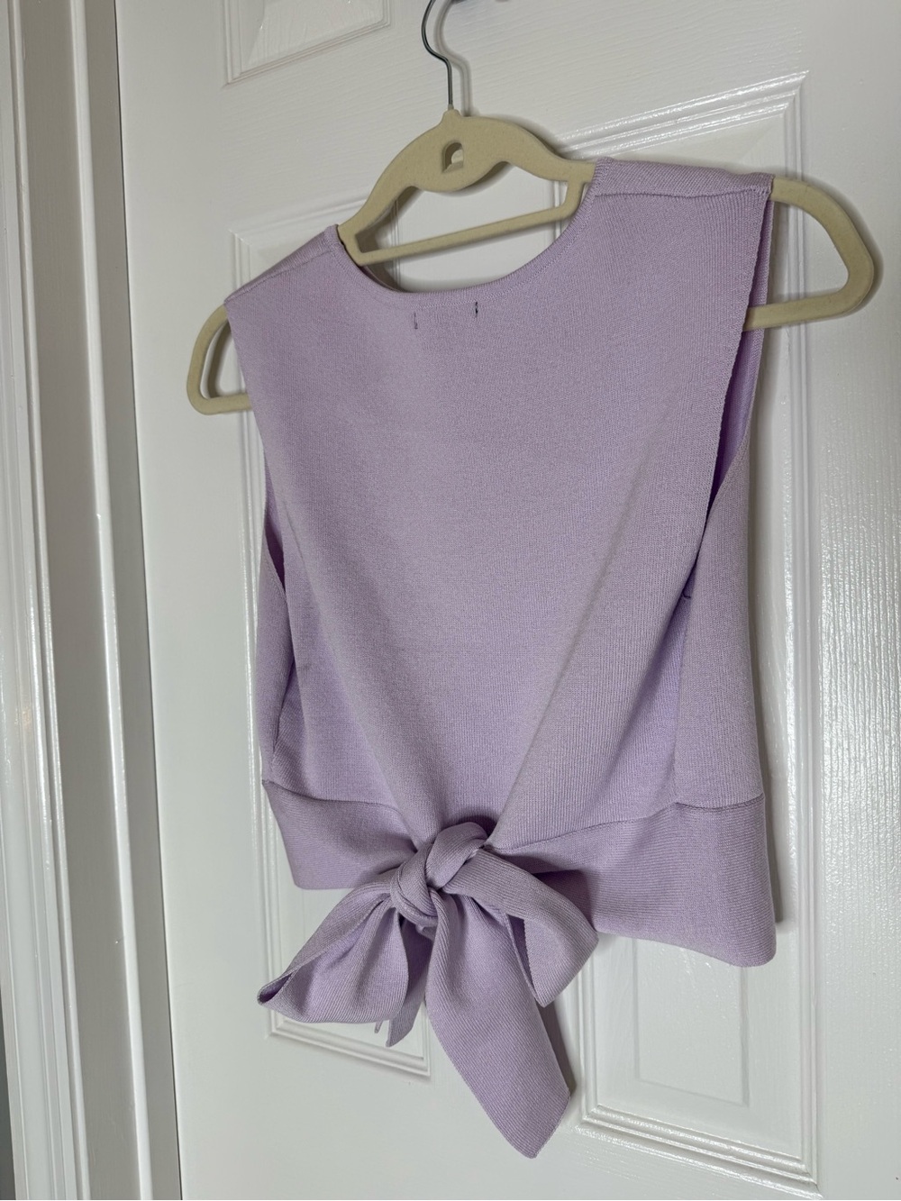 Size L Sleeveless Tie-Back Top in Lavender